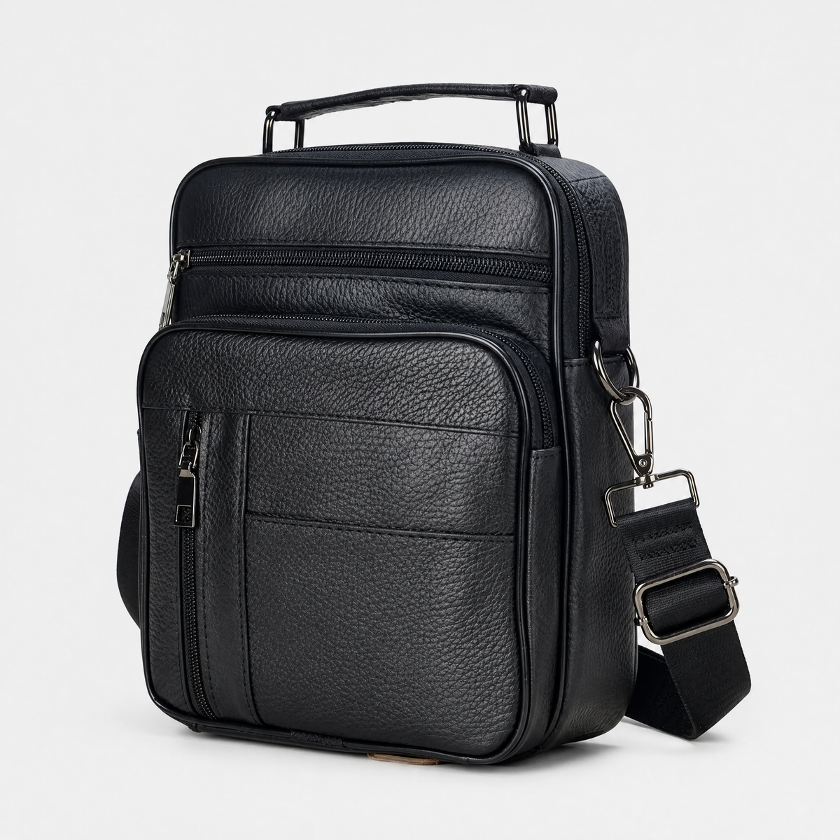 Sacoche Bandouliere Homme Cuir, coloris Noir, vue trois quarts