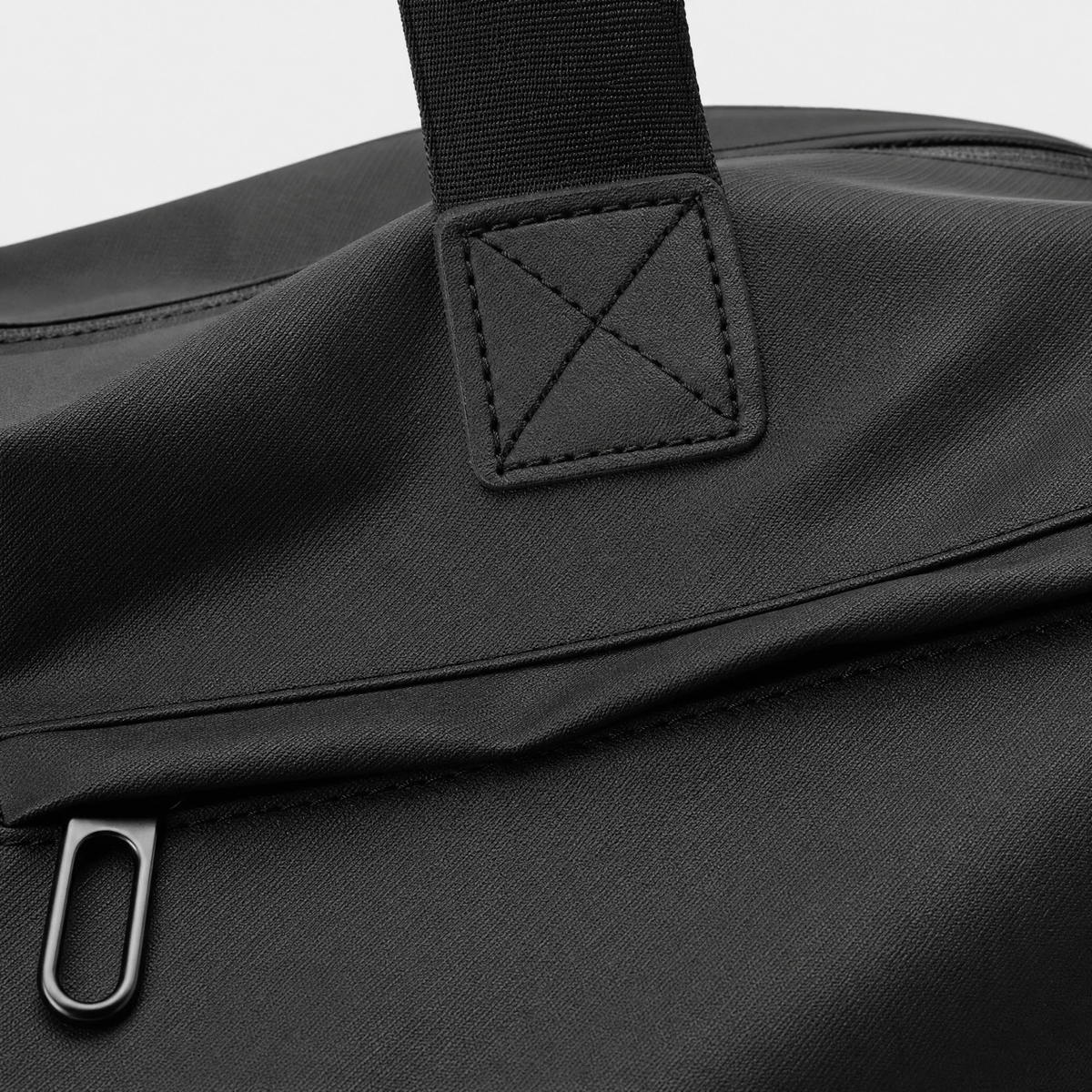 Sac de Voyage Etanche, coloris Noir, detail couture et finition