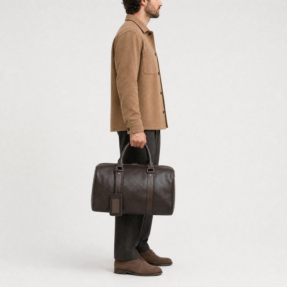 Sac en Cuir de Voyage pour Homme, coloris Marron, mannequin en situation