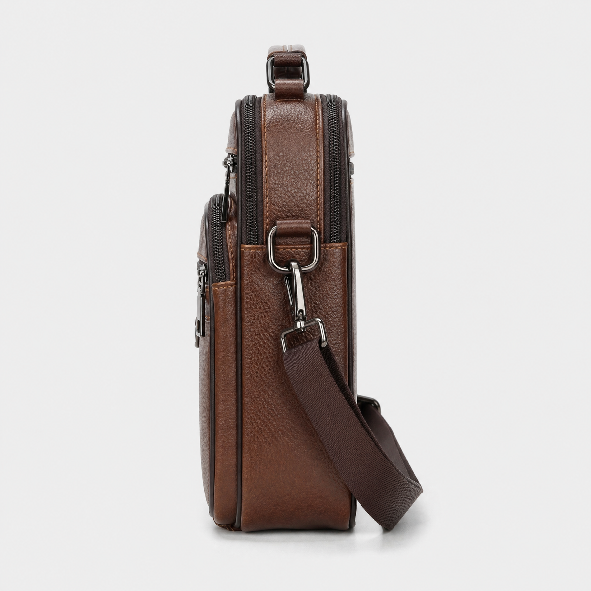 Sacoche Bandouliere Homme Cuir, coloris Marron Metal, vue de profil