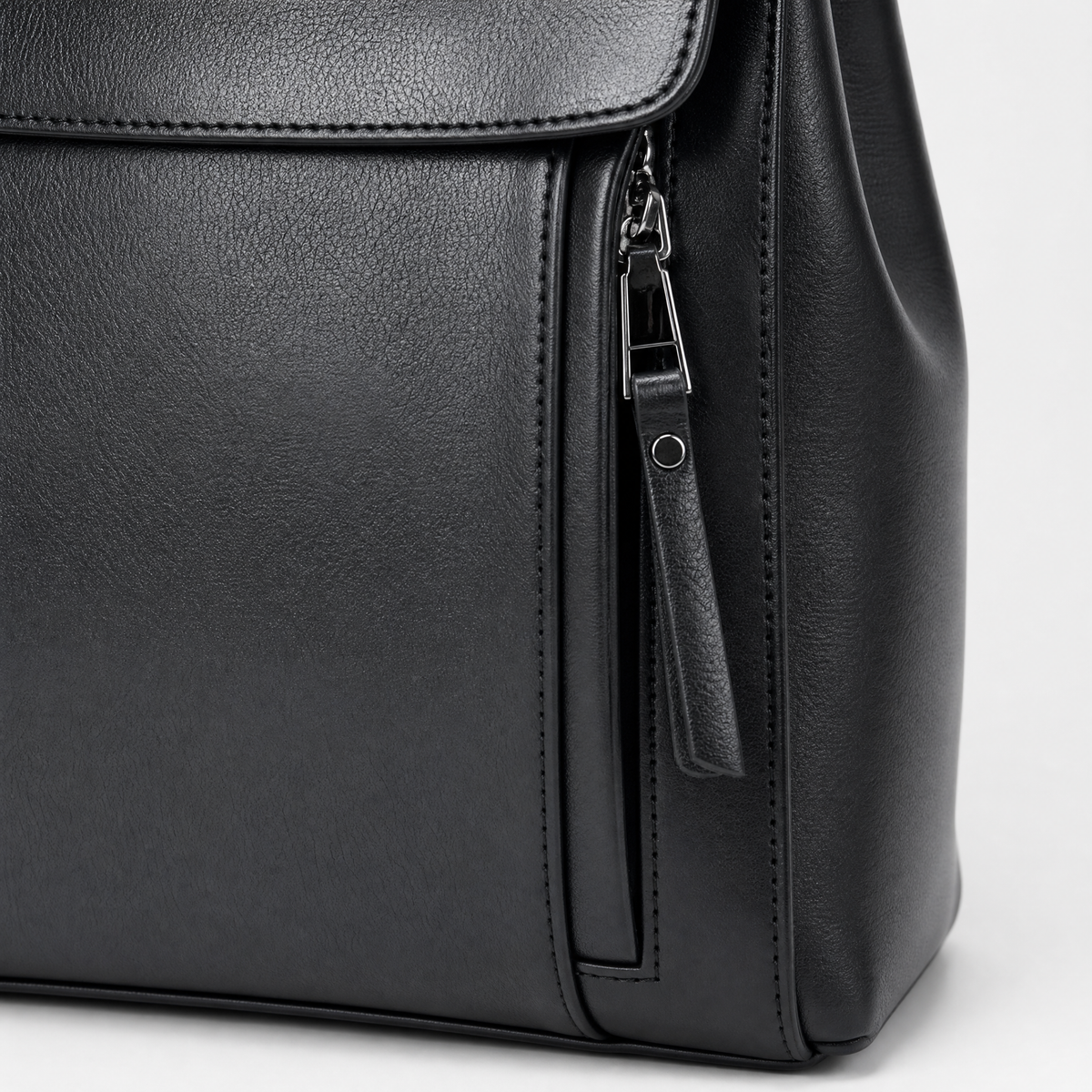 Sac à Dos en Cuir Femme, coloris Noir, détail