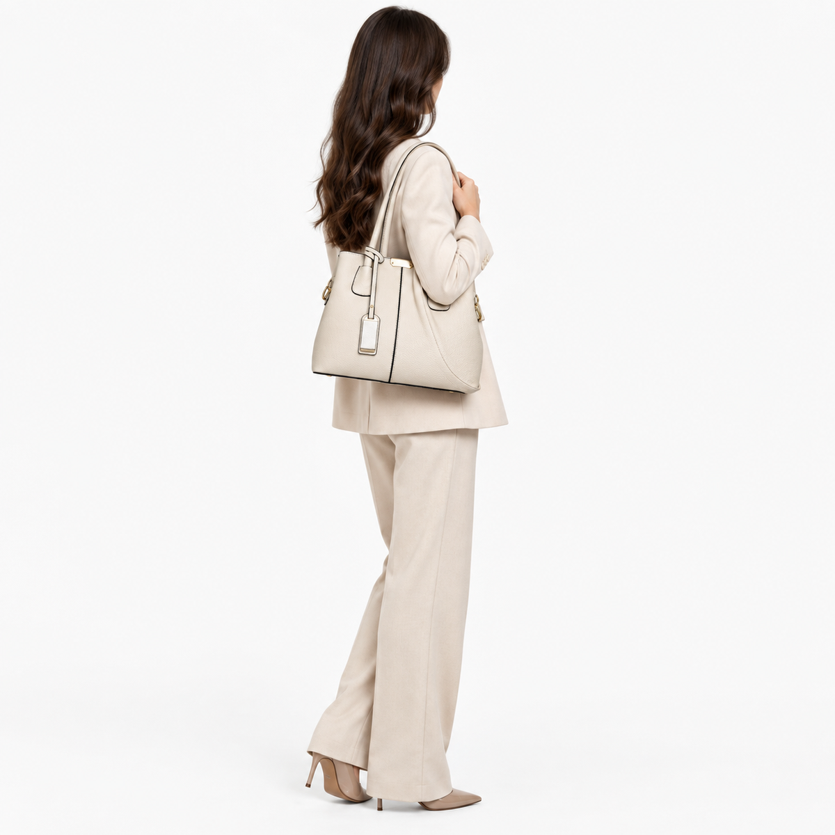 Sac à Main Femme, coloris Beige, porté par un mannequin