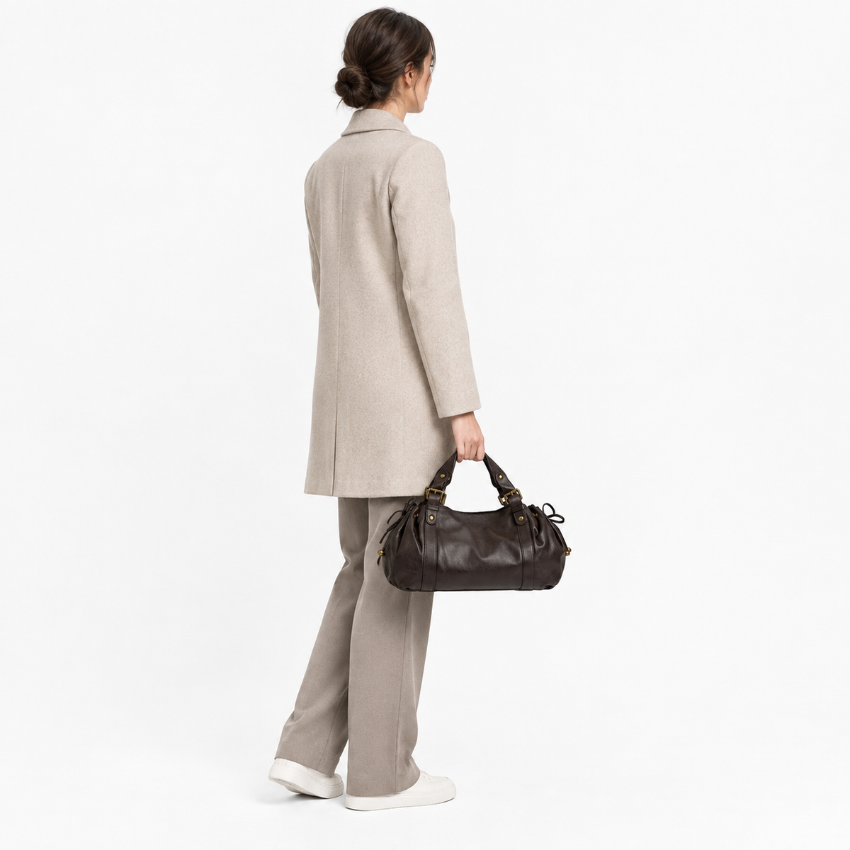 Sac Bowling Femme, coloris Gris, porté par un mannequin