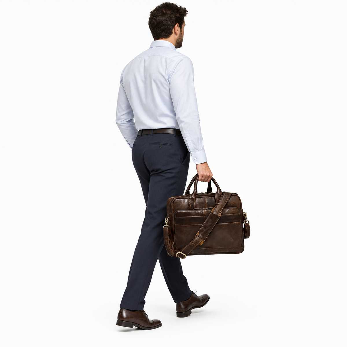 Sac pour Ordinateur Homme, coloris Café (40 cm), porté par un mannequin