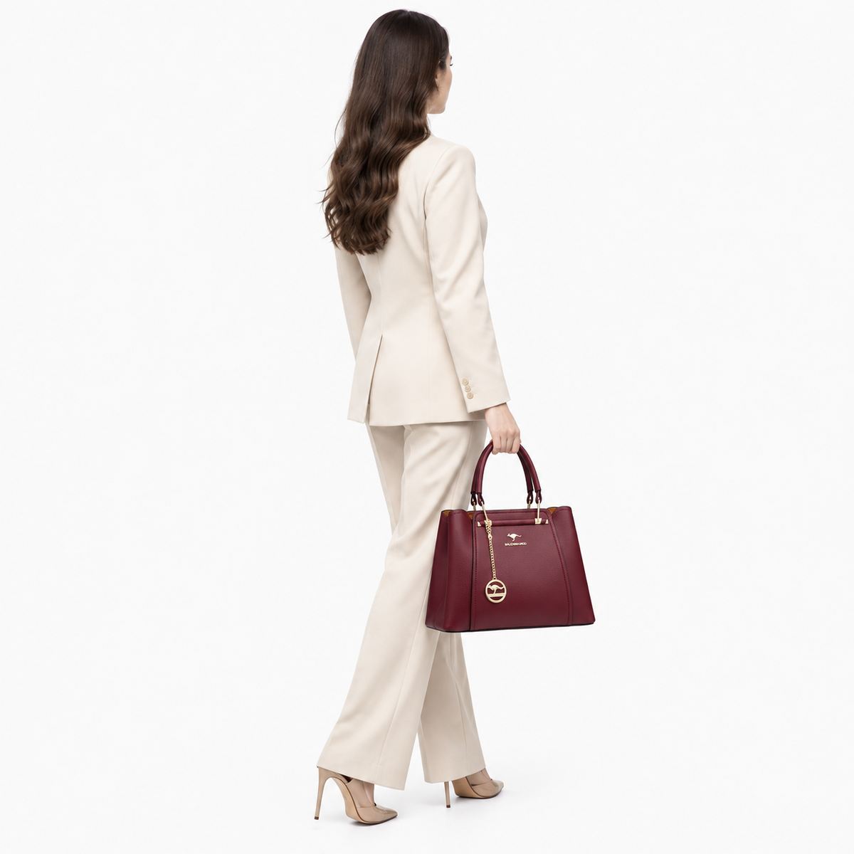 Sac à Main Grand Femme, coloris Bordeaux, porté par un mannequin
