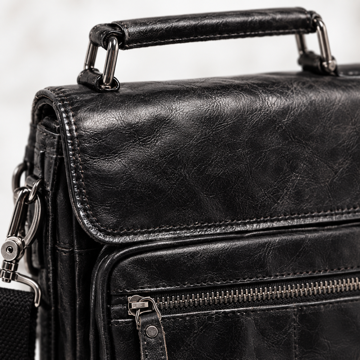 Sacoche Homme Cuir Bandoulière, coloris Noir, détail
